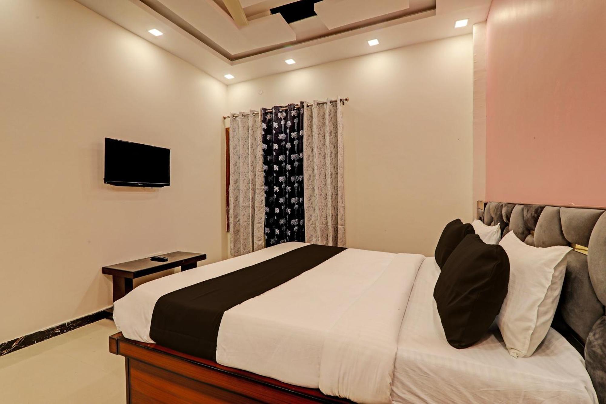 Hotel O Awadh International Bela Pratapgarh Bagian luar foto