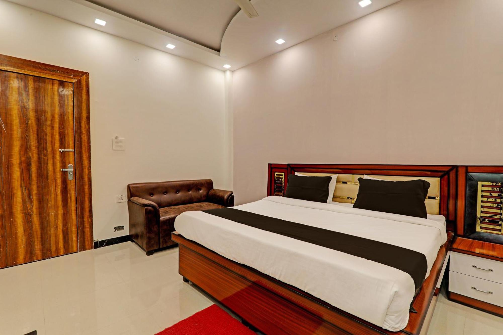 Hotel O Awadh International Bela Pratapgarh Bagian luar foto