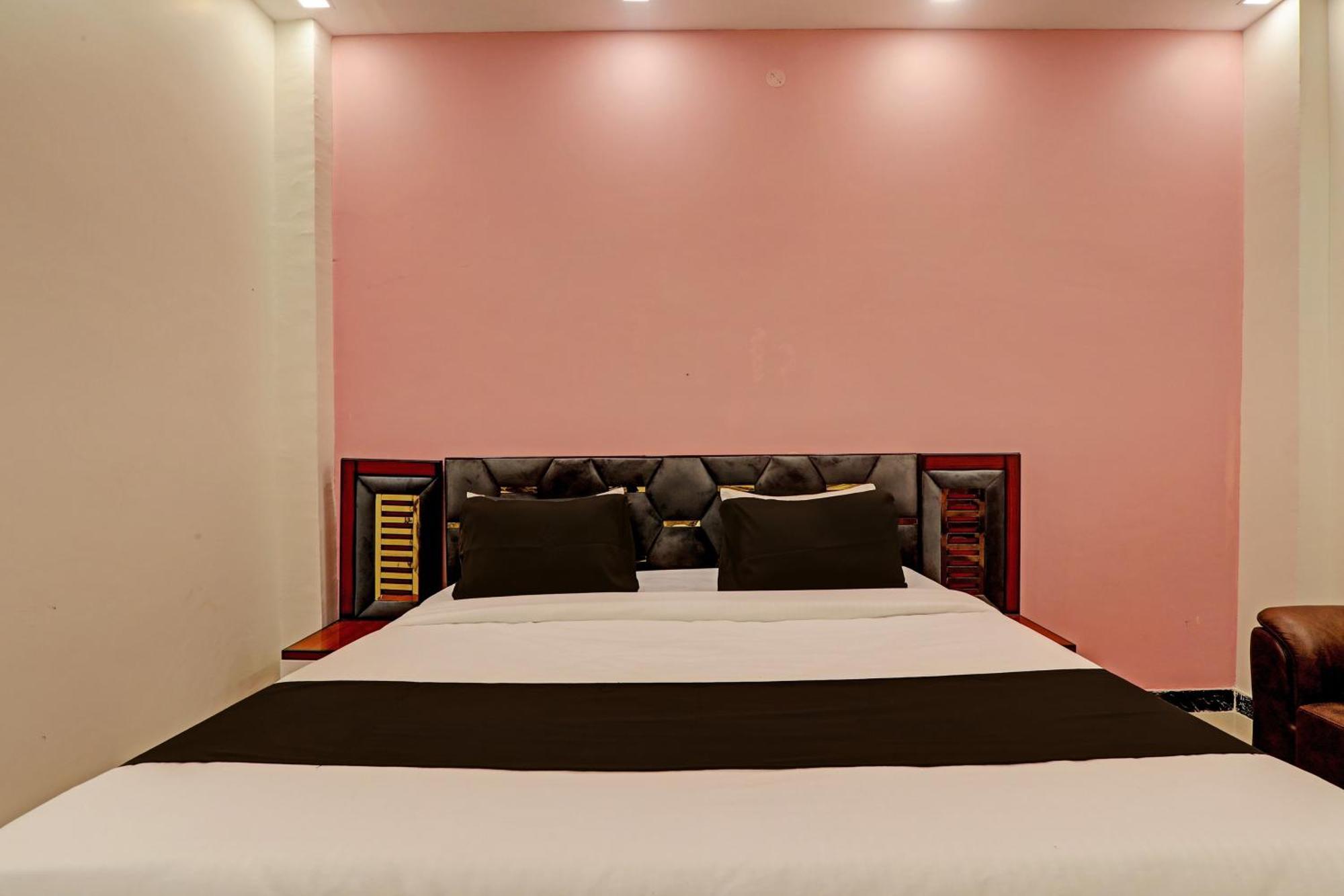 Hotel O Awadh International Bela Pratapgarh Bagian luar foto